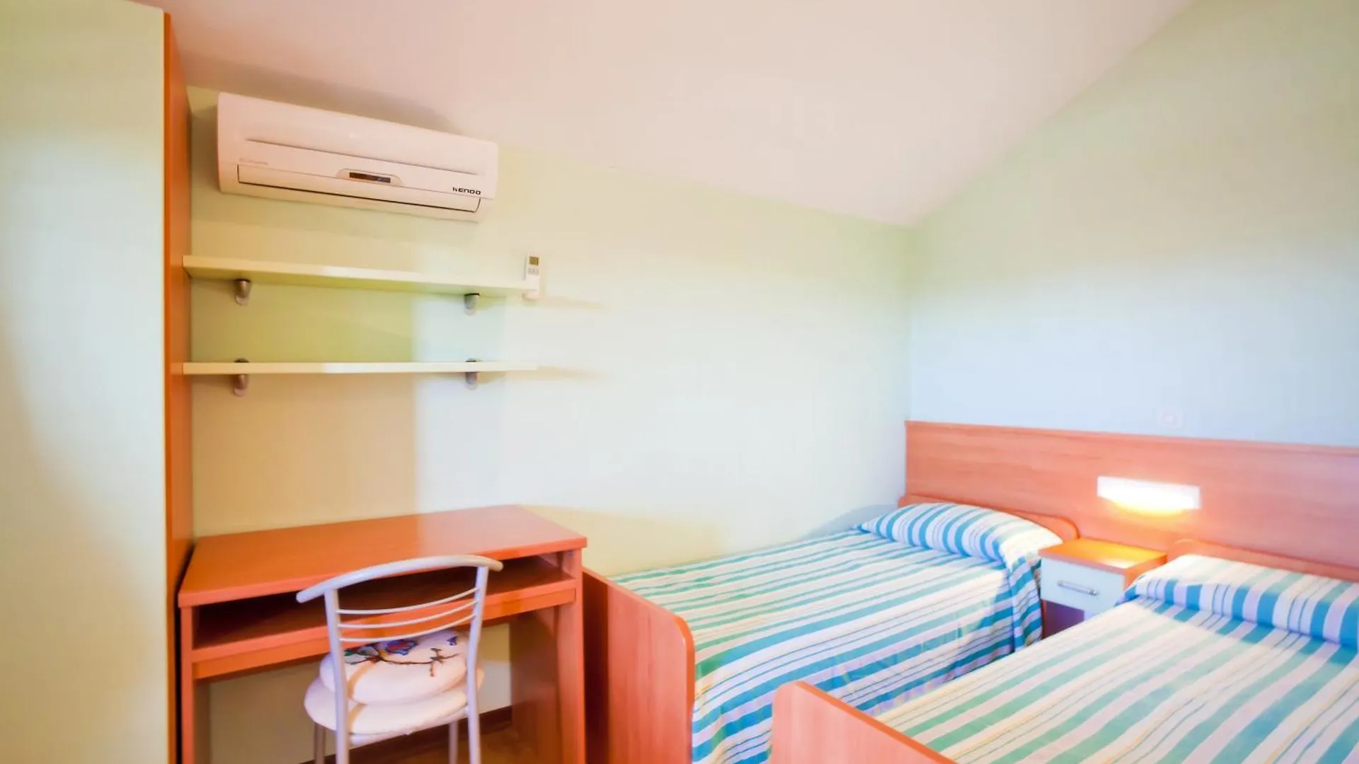Residence Rizzante, Quarto Piano Καόρλε Διαμέρισμα